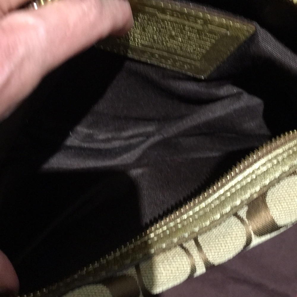 Authentic Coach Bag.with Gold detail - Picture 3 of 3